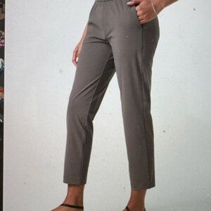 Vuori Miles ankle pants, sage green, Women's xs